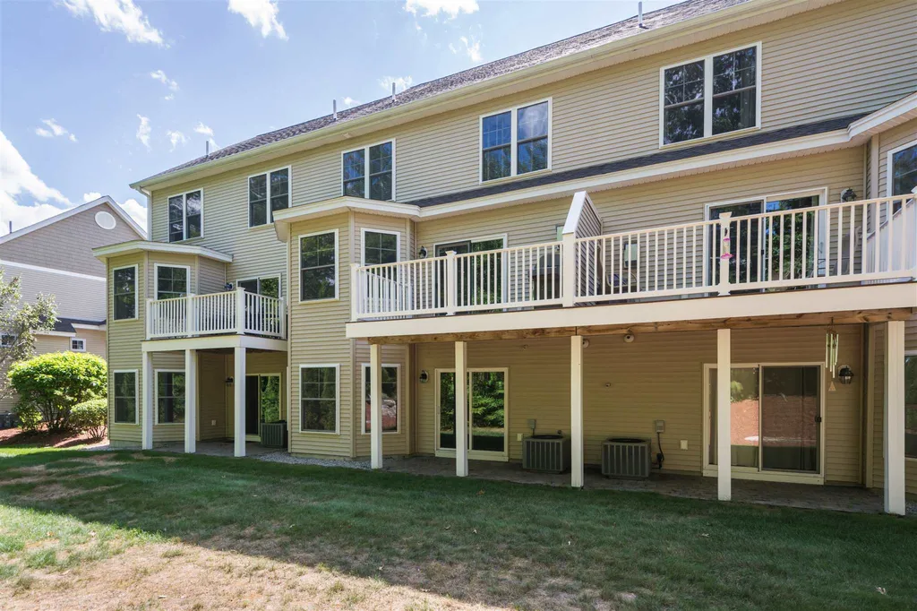 4c Manor Drive Hooksett NH 03106