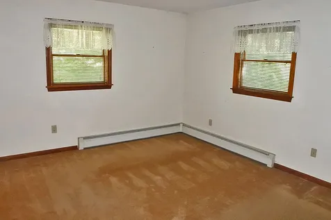 6 Rachel Drive Rutland City VT 05701