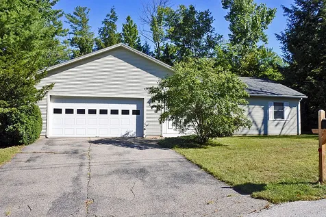6 Rachel Drive Rutland City VT 05701