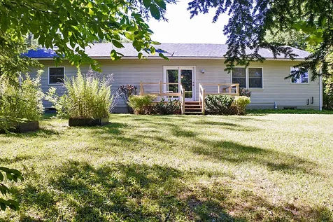 6 Rachel Drive Rutland City VT 05701
