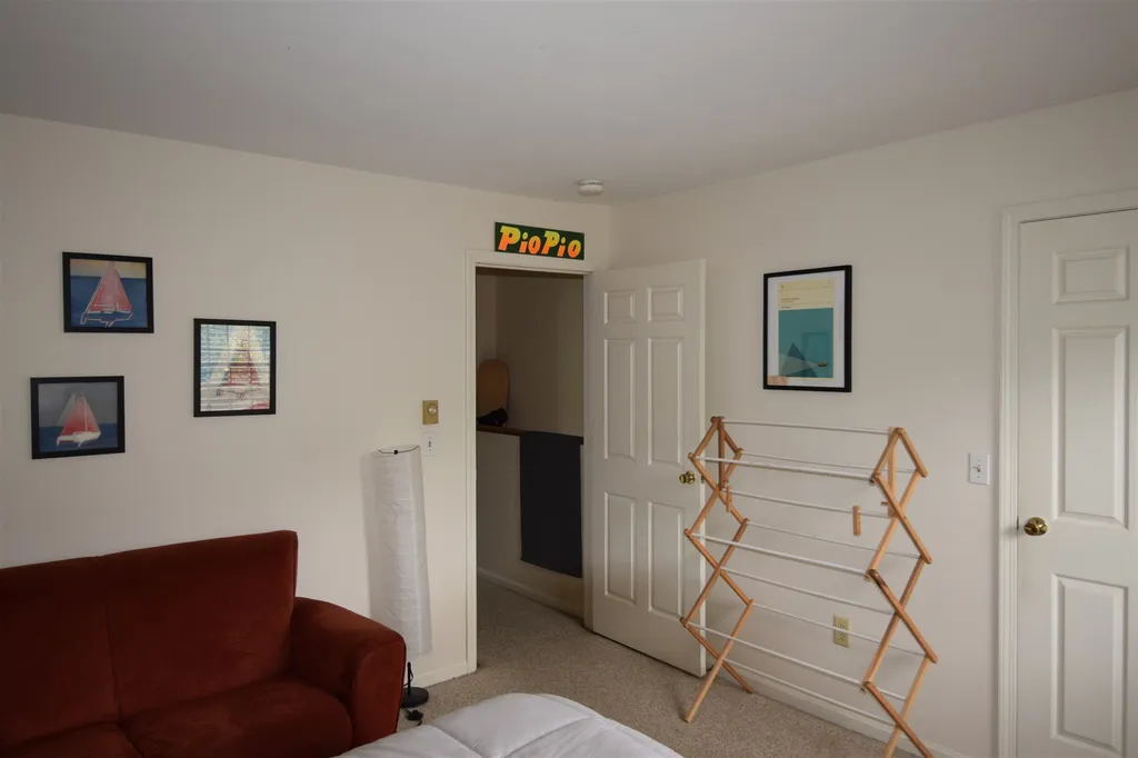 17 Conifer Court Burlington VT 05401