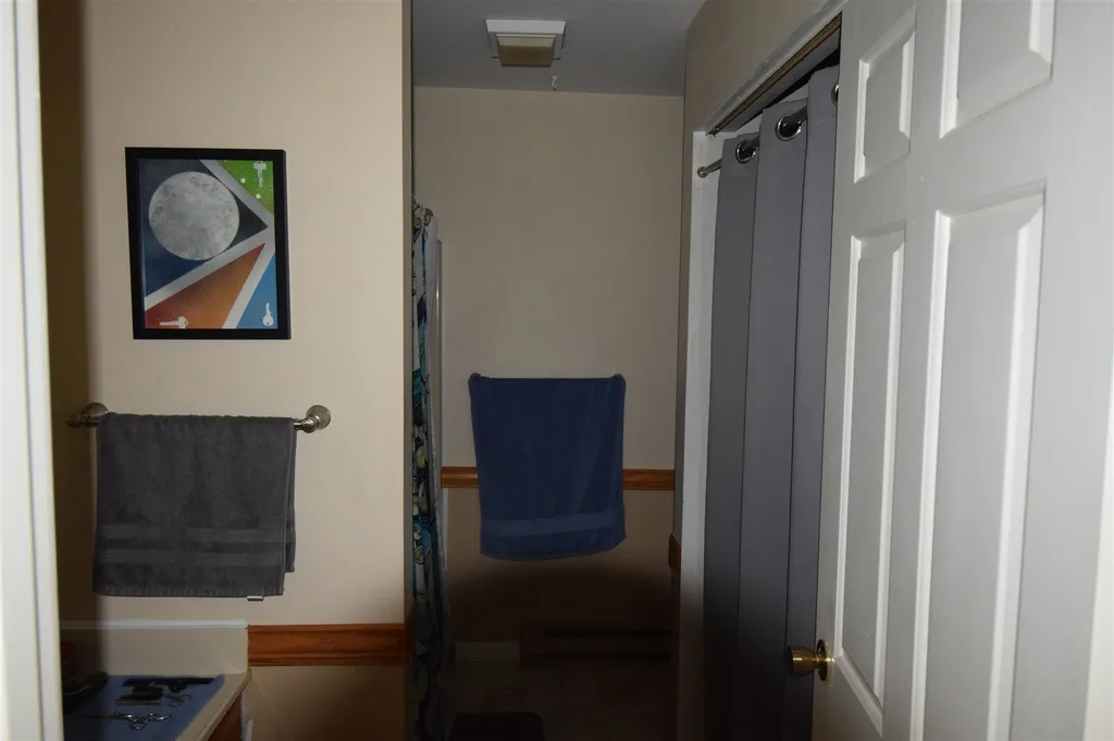 17 Conifer Court Burlington VT 05401