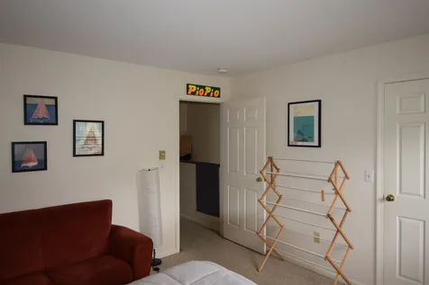 17 Conifer Court Burlington VT 05401