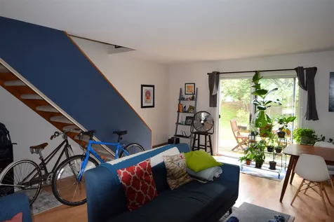 17 Conifer Court Burlington VT 05401