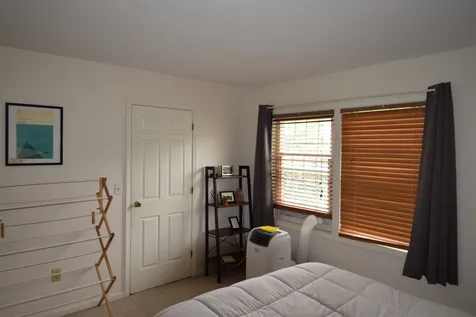 17 Conifer Court Burlington VT 05401