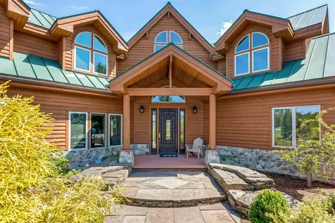 92 Towers Road Essex VT 05452