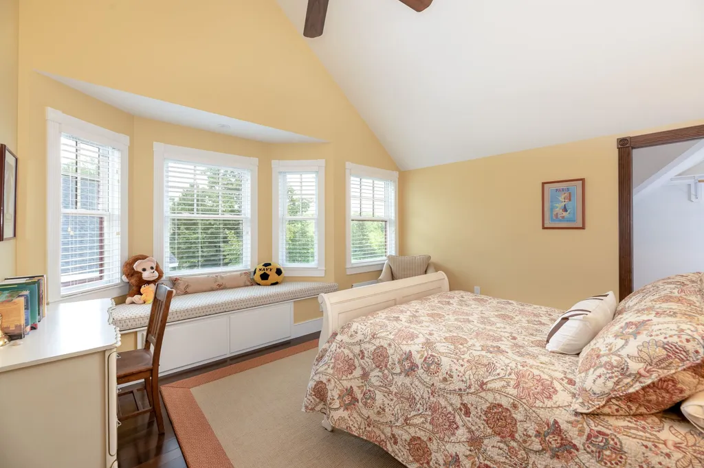 133 Waukewan Street Meredith NH 03253