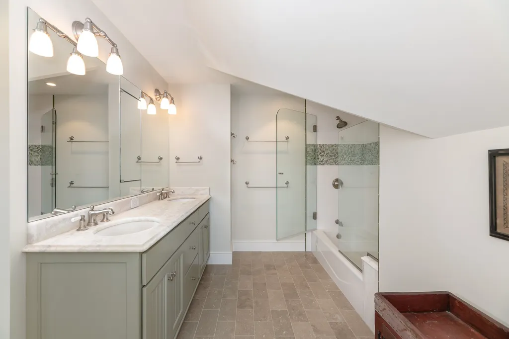 133 Waukewan Street Meredith NH 03253