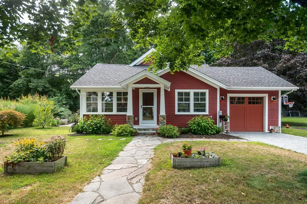 26 Walnut Street Exeter NH 03833