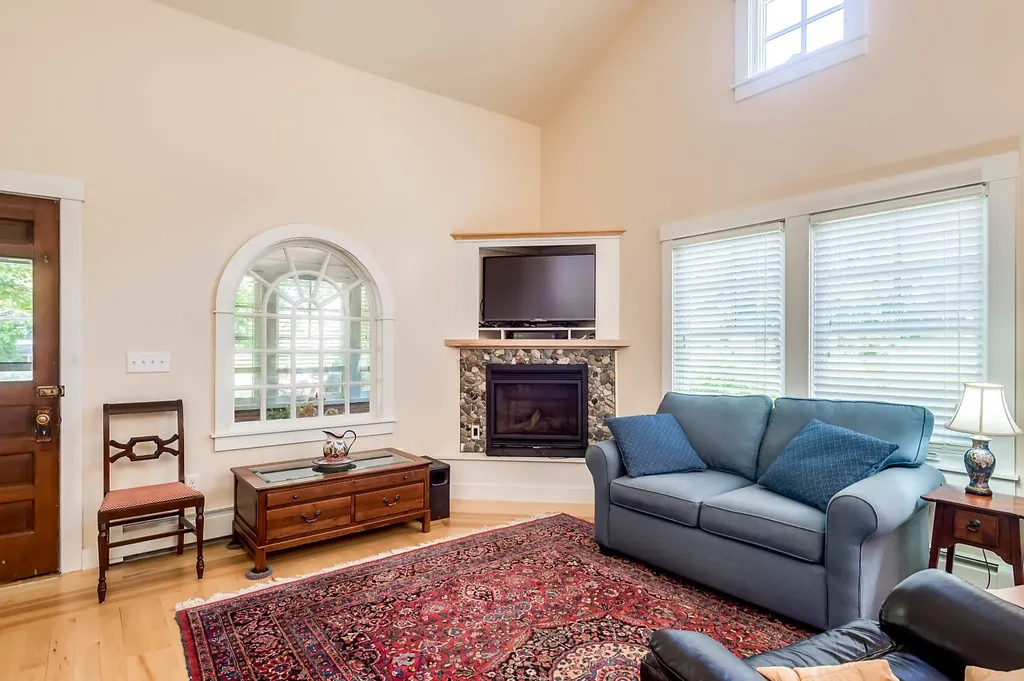26 Walnut Street Exeter NH 03833