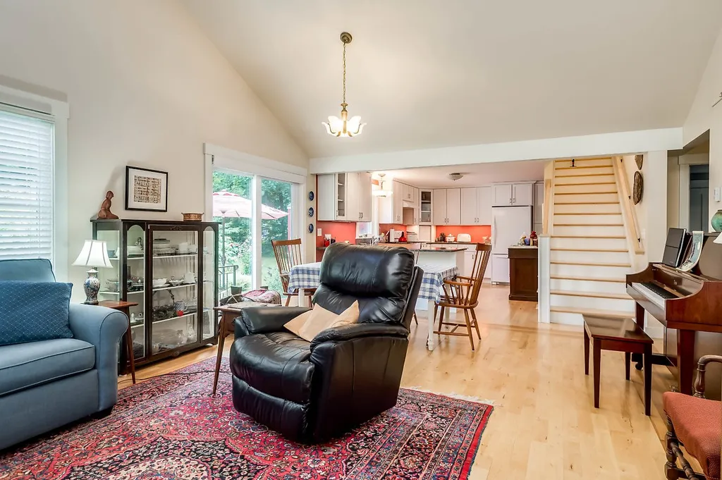 26 Walnut Street Exeter NH 03833