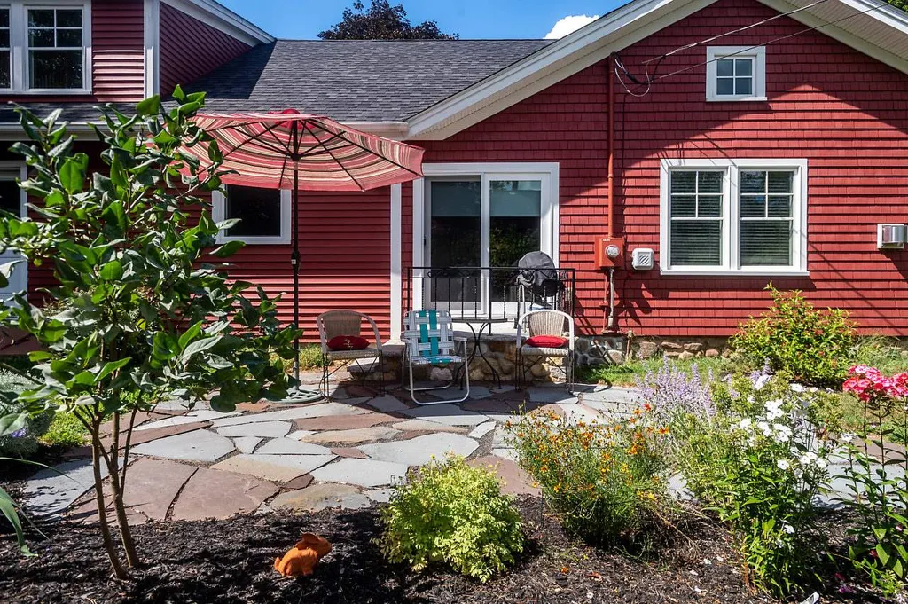 26 Walnut Street Exeter NH 03833