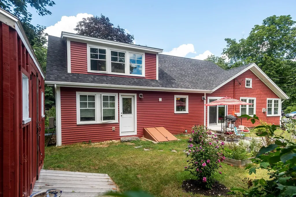 26 Walnut Street Exeter NH 03833