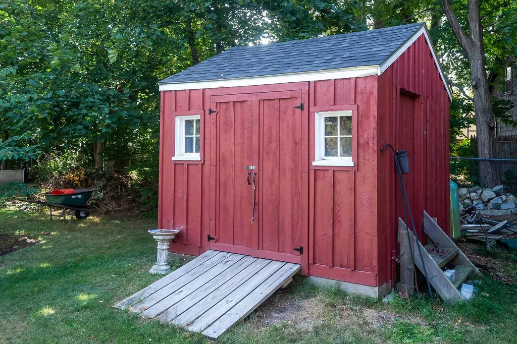 26 Walnut Street Exeter NH 03833
