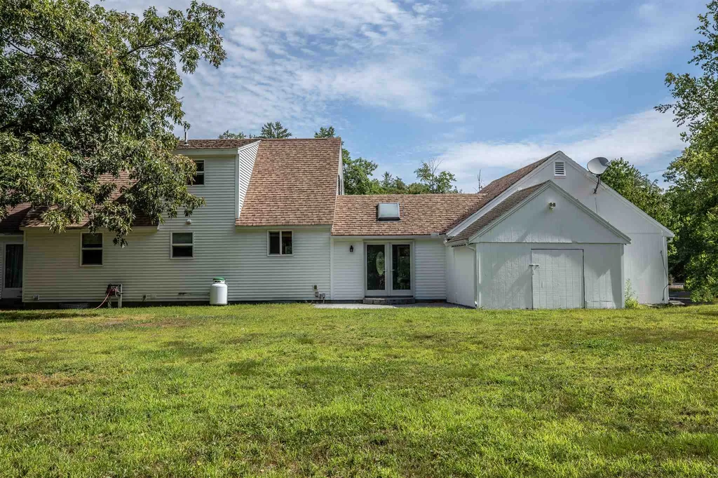 10a Knotwood Drive Greenfield NH 03047