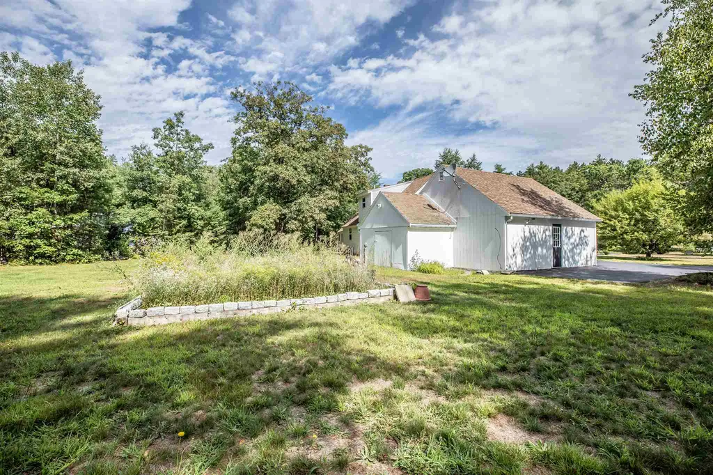 10a Knotwood Drive Greenfield NH 03047