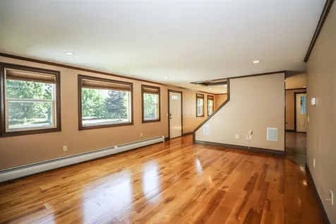 10a Knotwood Drive Greenfield NH 03047