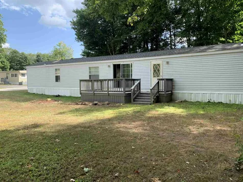7008 Lake Street Loudon NH 03307