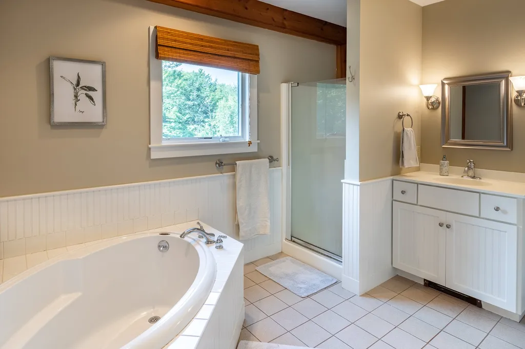 121 Page Road New London NH 03257
