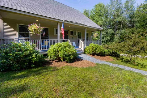 121 Page Road New London NH 03257