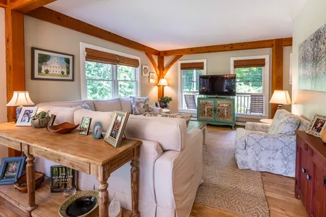 121 Page Road New London NH 03257
