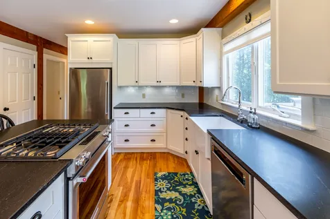 121 Page Road New London NH 03257