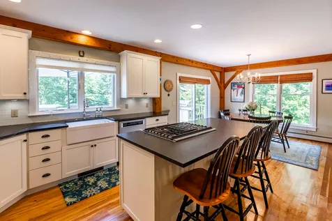 121 Page Road New London NH 03257