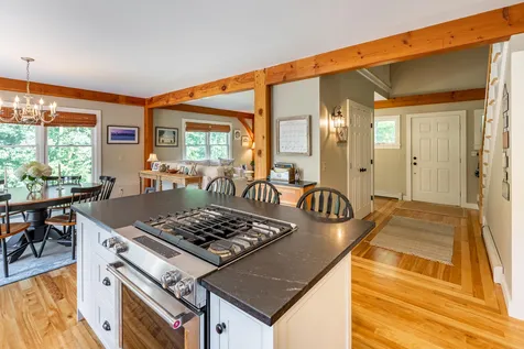 121 Page Road New London NH 03257