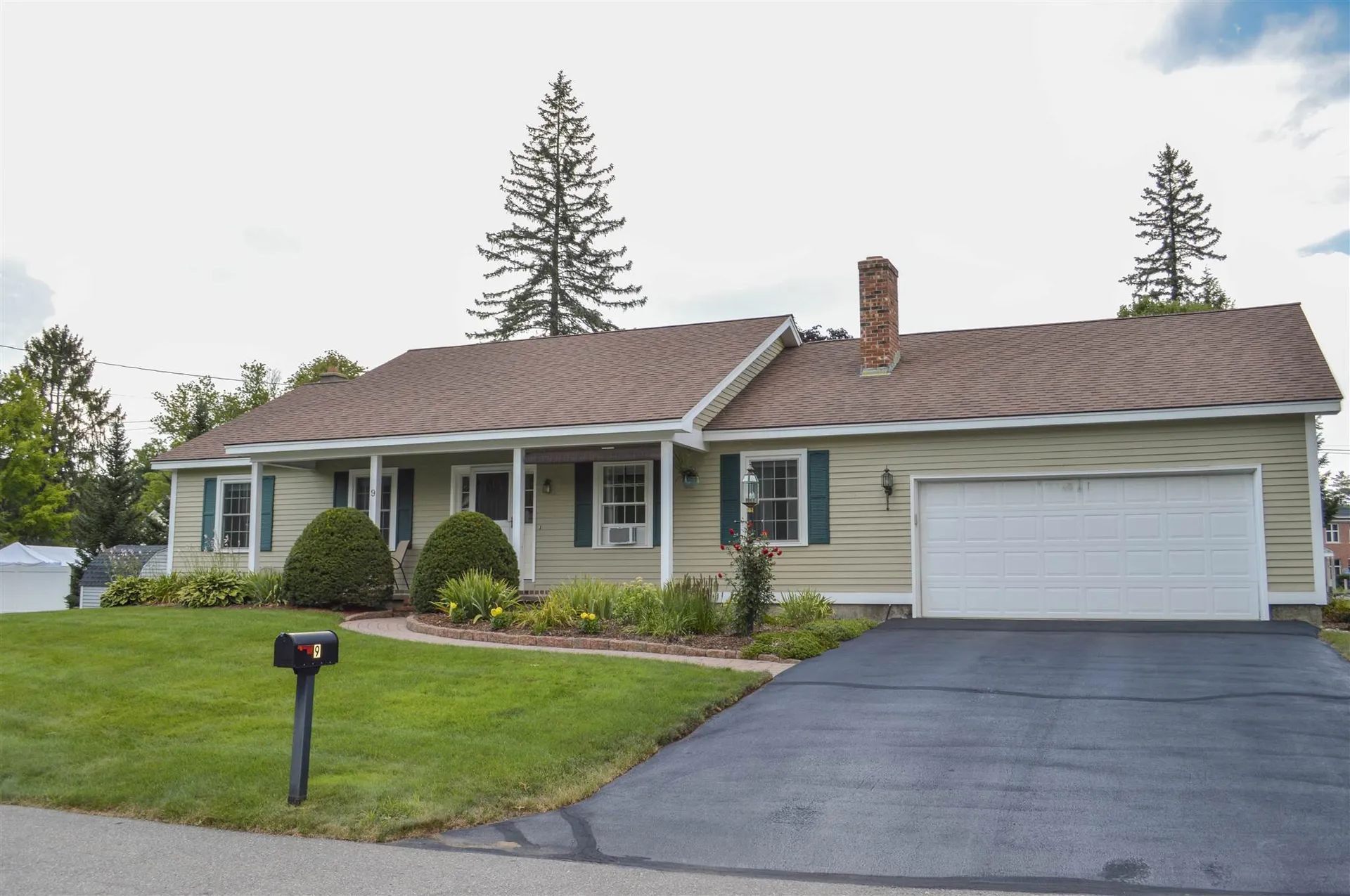 9 Leawood Avenue Keene NH 03431