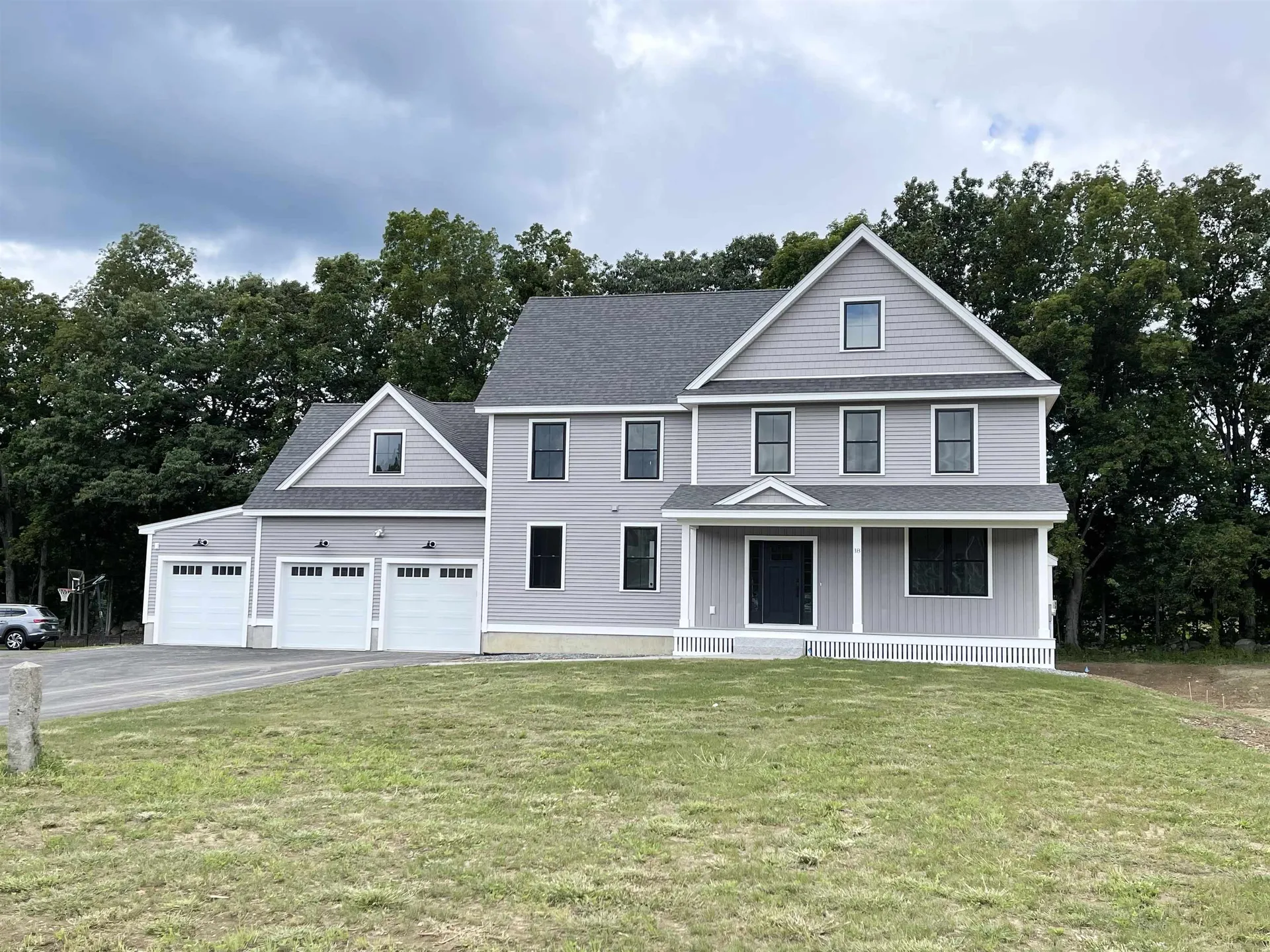 18 Treat Farm Road Stratham NH 03885
