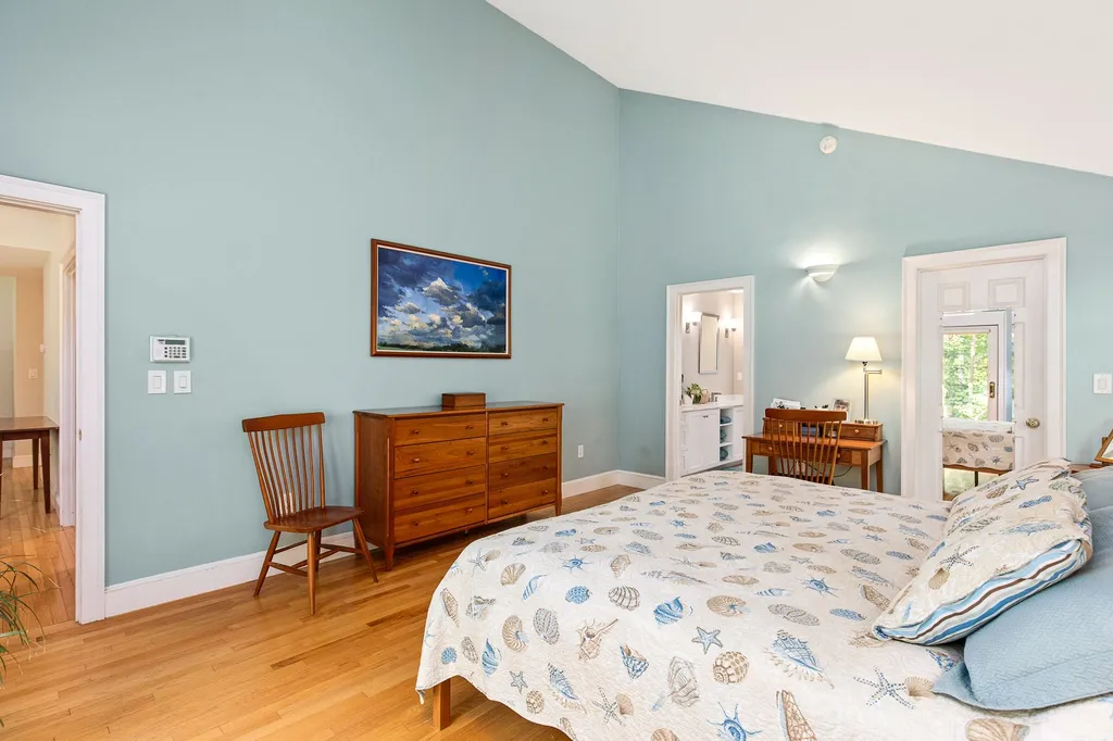 579 Sagamore Avenue Portsmouth NH 03801