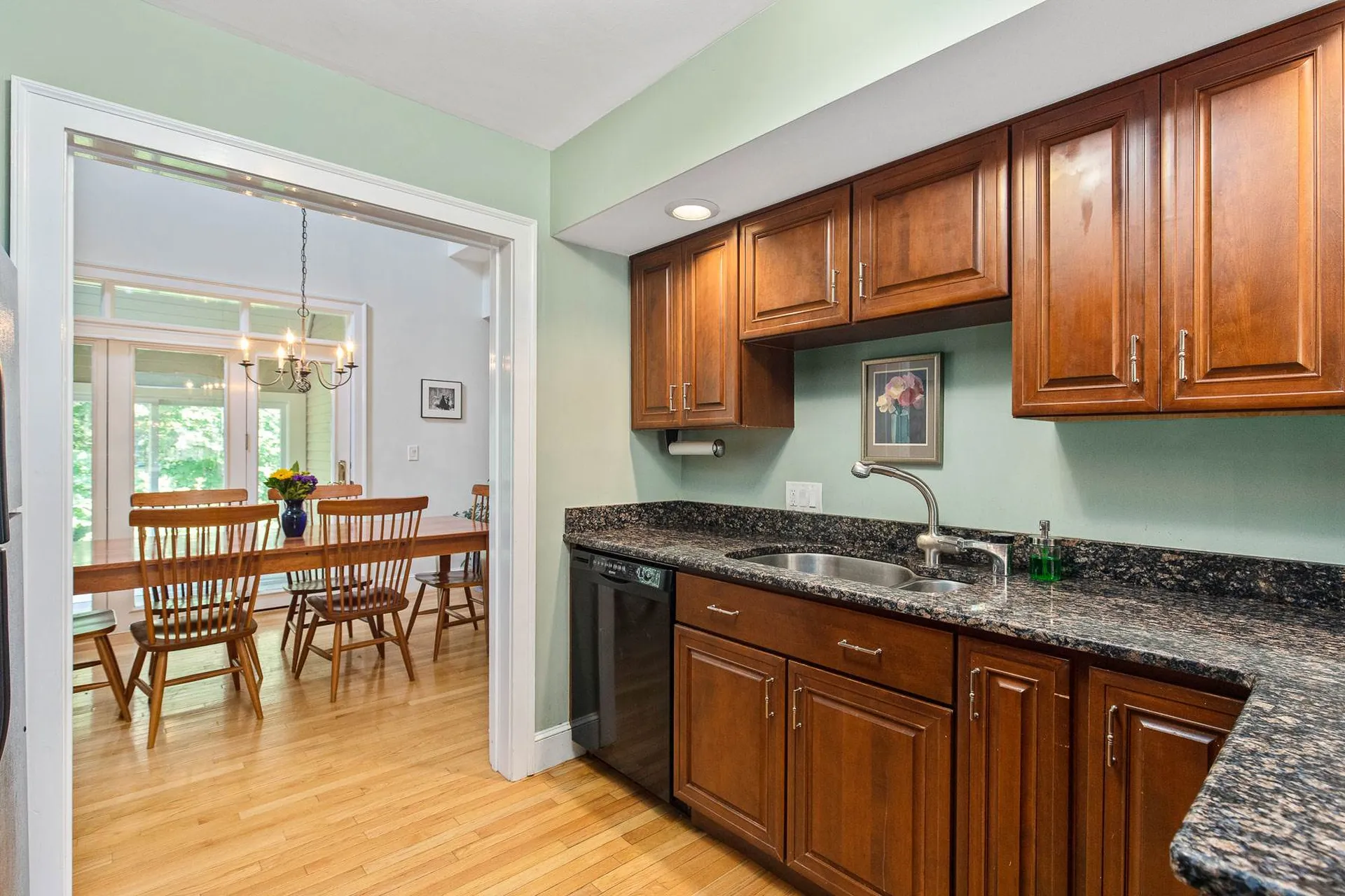 579 Sagamore Avenue Portsmouth NH 03801