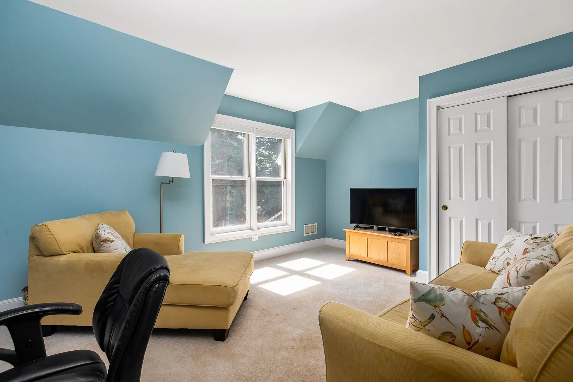 579 Sagamore Avenue Portsmouth NH 03801