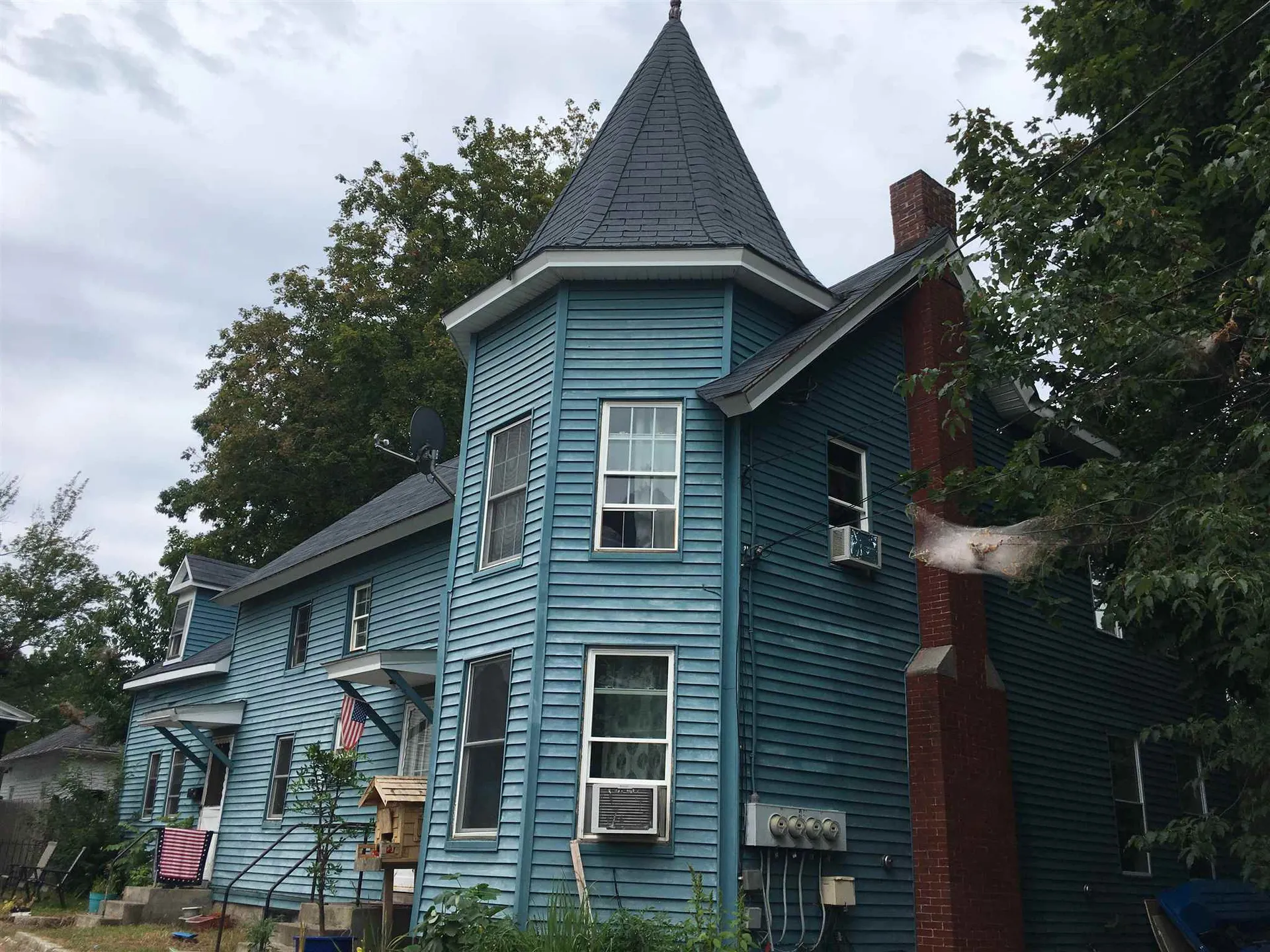 25 Mitchell Place Laconia NH 03246