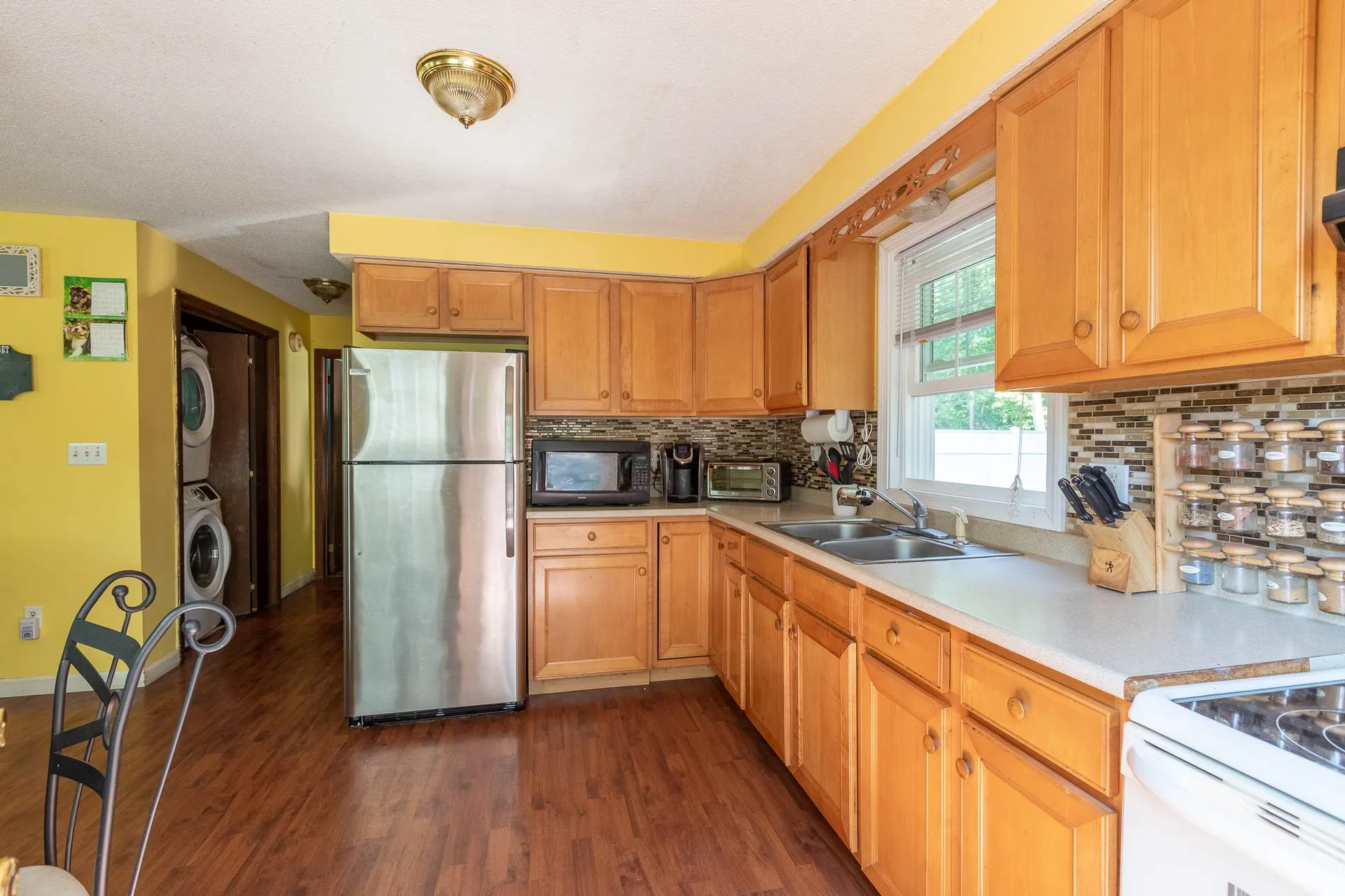 16 Clover Court Raymond NH 03077