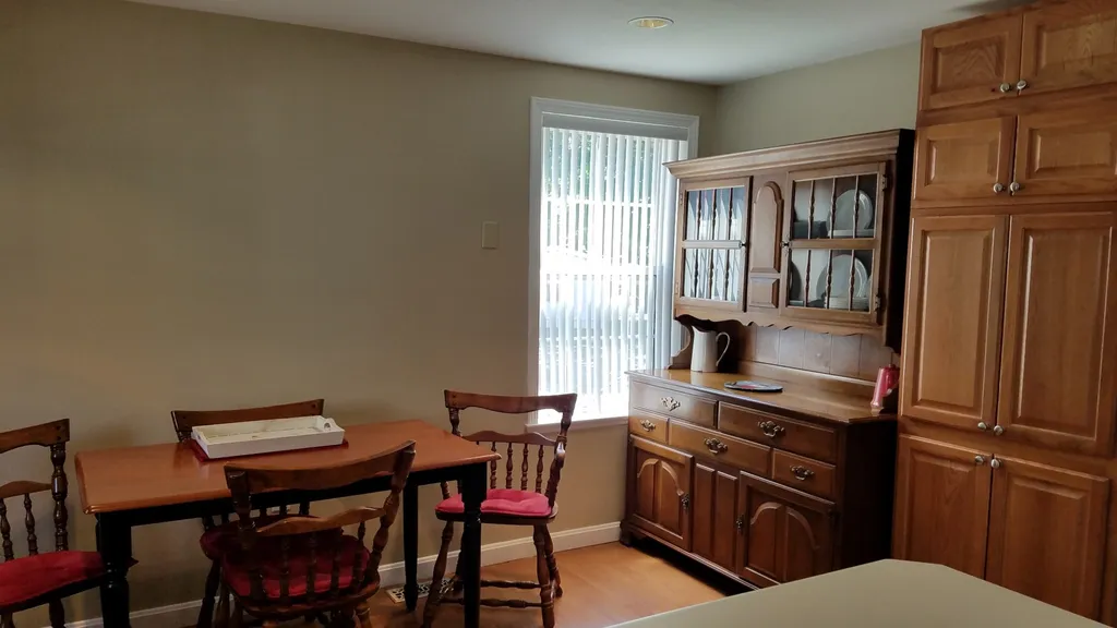 8 Seabreeze Drive North Hampton NH 03862