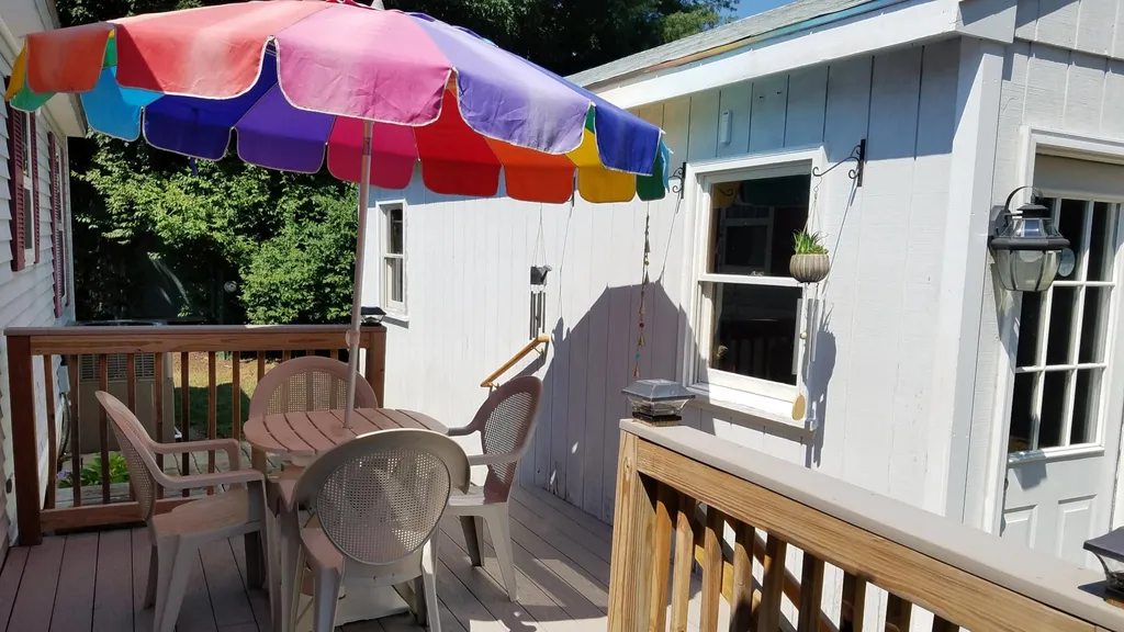 8 Seabreeze Drive North Hampton NH 03862