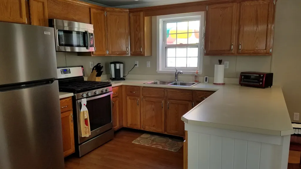 8 Seabreeze Drive North Hampton NH 03862