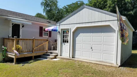 8 Seabreeze Drive North Hampton NH 03862
