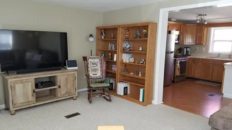 8 Seabreeze Drive North Hampton NH 03862