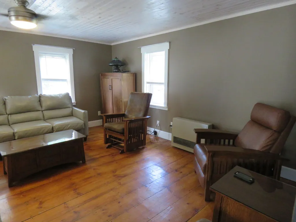 23 Epping Street Raymond NH 03077