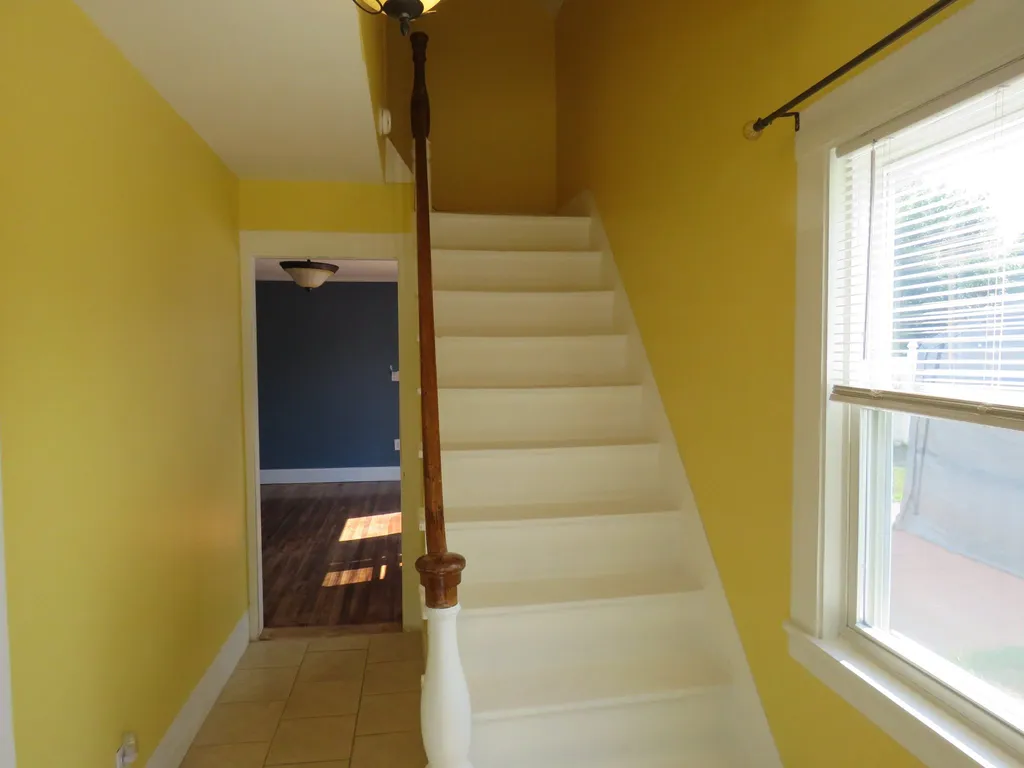 23 Epping Street Raymond NH 03077