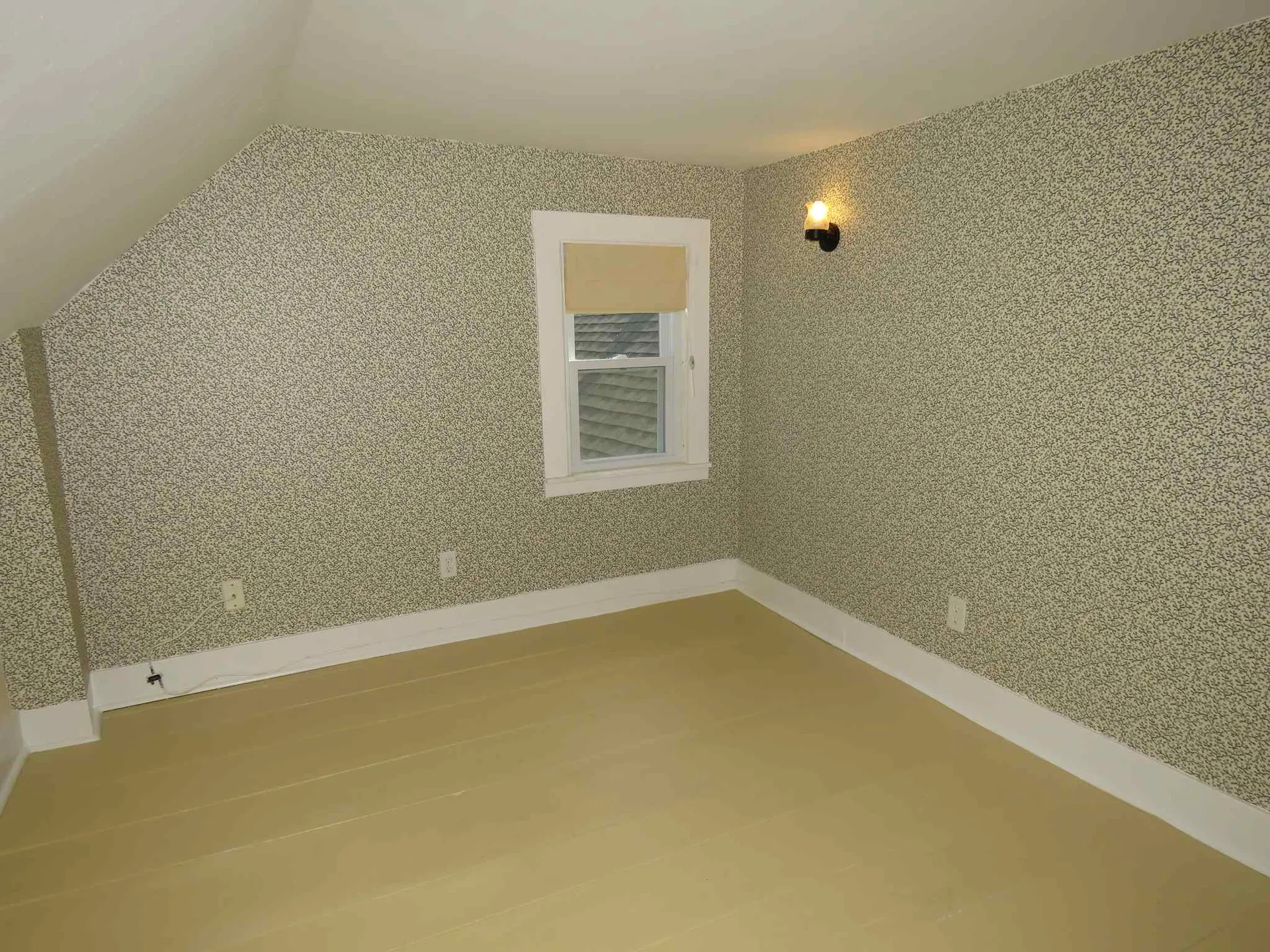 23 Epping Street Raymond NH 03077