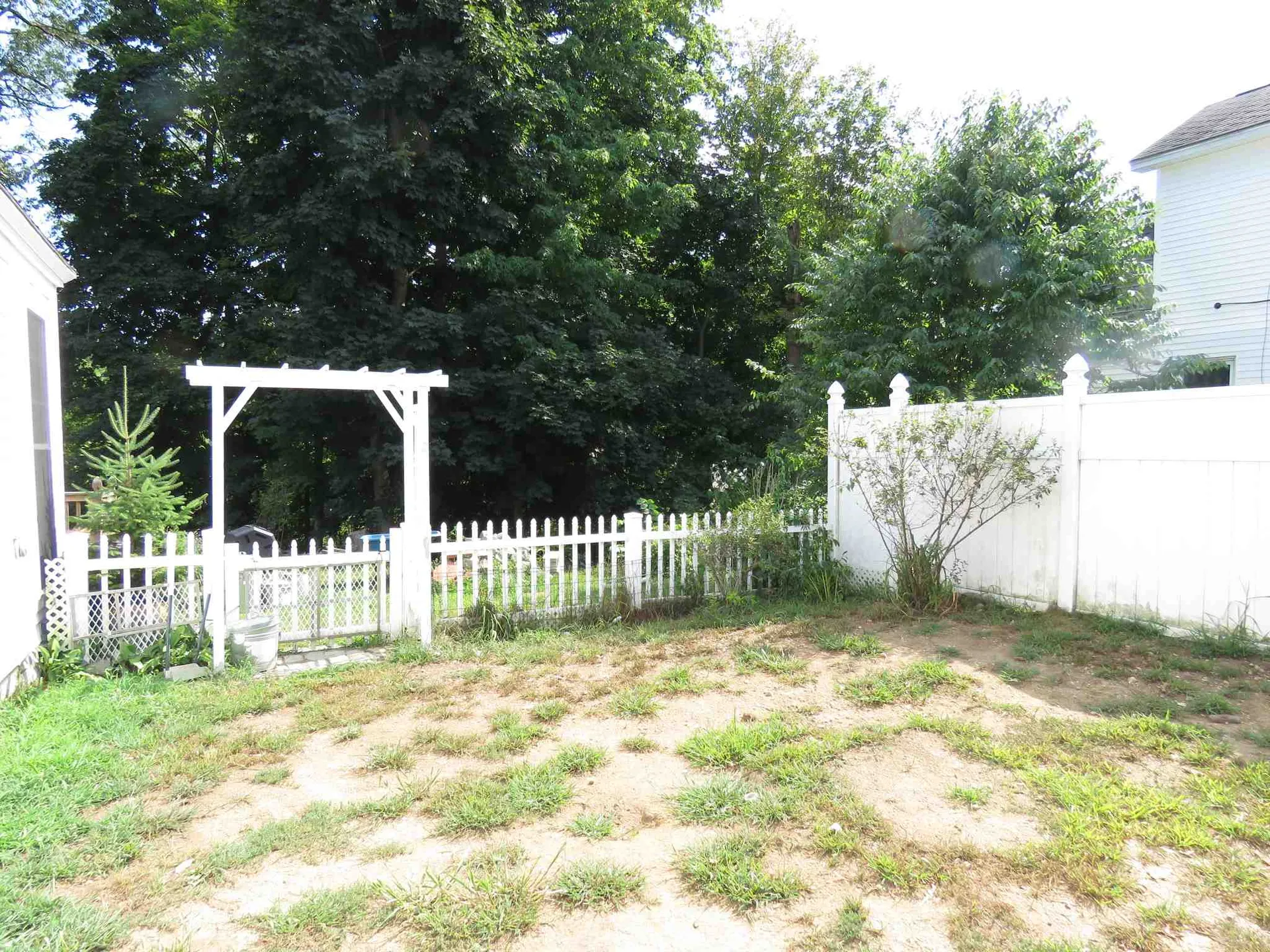 23 Epping Street Raymond NH 03077