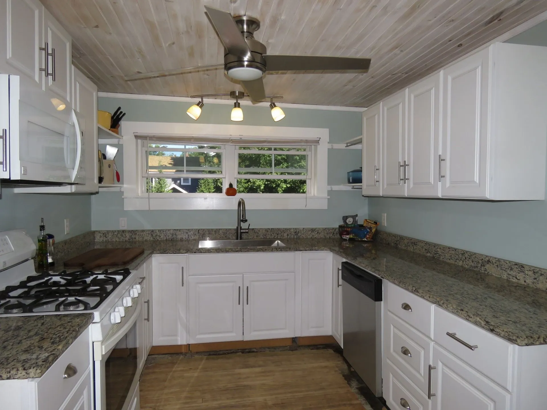 23 Epping Street Raymond NH 03077