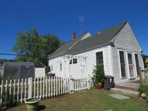 23 Epping Street Raymond NH 03077