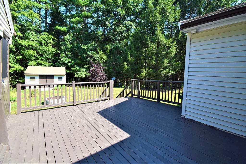 12 Brookhaven Road Kingston NH 03848