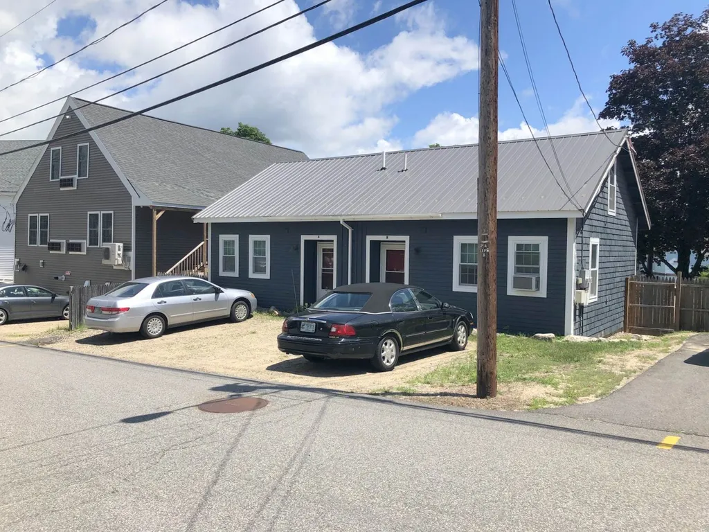 36 Mill Street Wolfeboro NH 03894