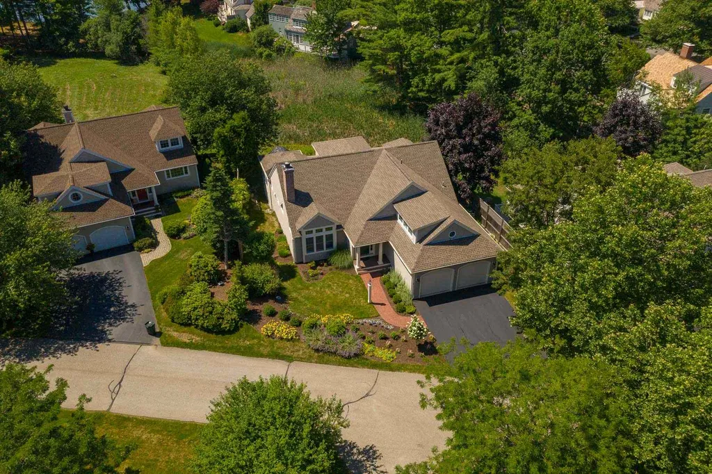 4 Mill Pond Road New Castle NH 03854