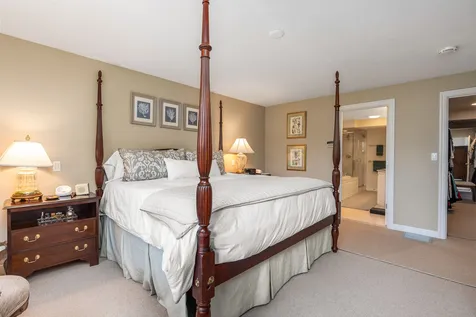 4 Mill Pond Road New Castle NH 03854